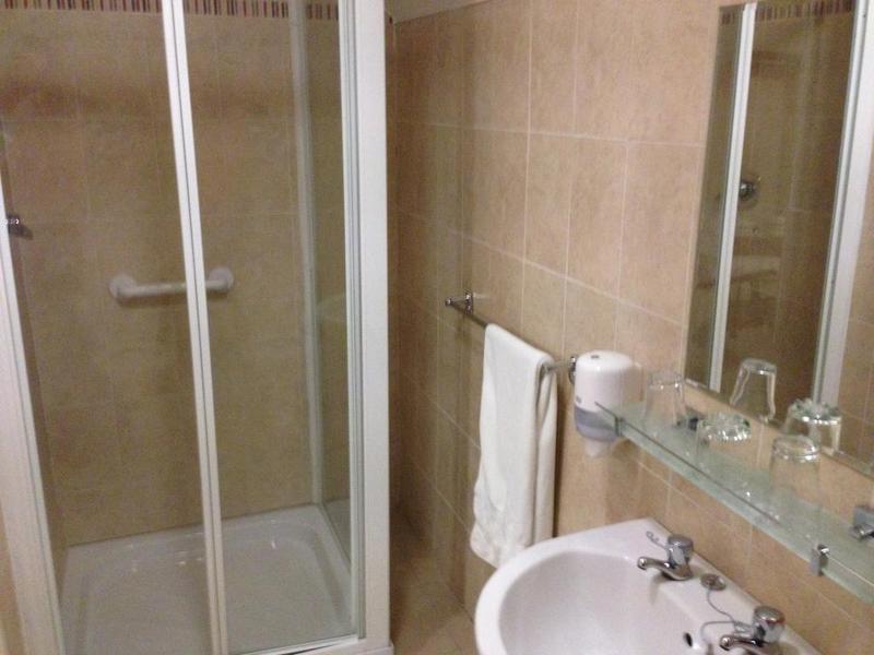 Ryehill B&B 恩尼斯 外观 照片
